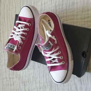 Converse Lift Ox Midnight 🌺 Hibiscus New in box Womens Size 7